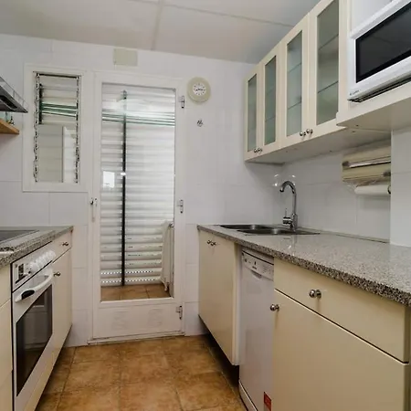 Fornells De La Selva Sleeps 6 Pool *