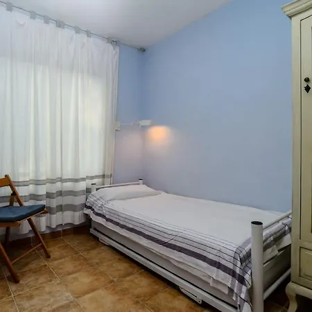 Apartment Fornells De La Selva Sleeps 6 Pool *